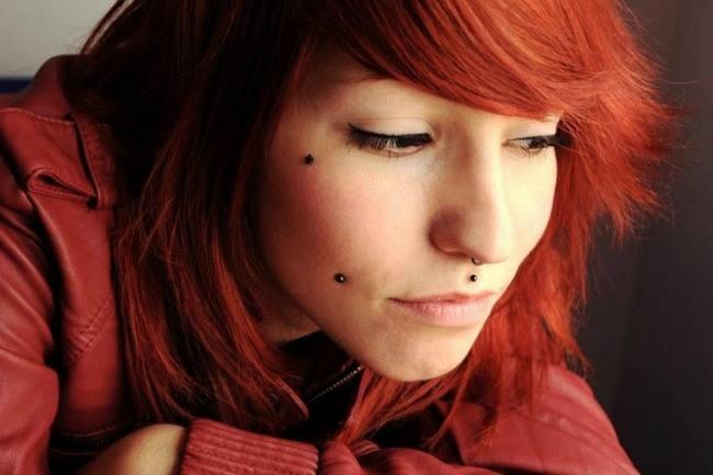 Qui connait un bon pierceur clean sur Bordeaux ou la CUB ? Je souhaite faire percer les oreilles de ma fille et plutôt qu'en bijouterie je préférerai aller chez un pierceur. Merci !