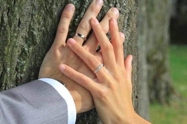 Qui connaît un bon bijoutier pour acheter nos bagues de mariage ?