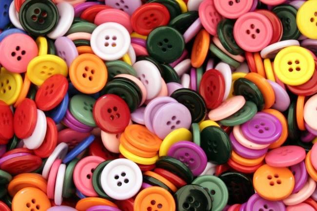 Qui connaît une bonne mercerie ? Avec pleins de beaux boutons et un large choix...