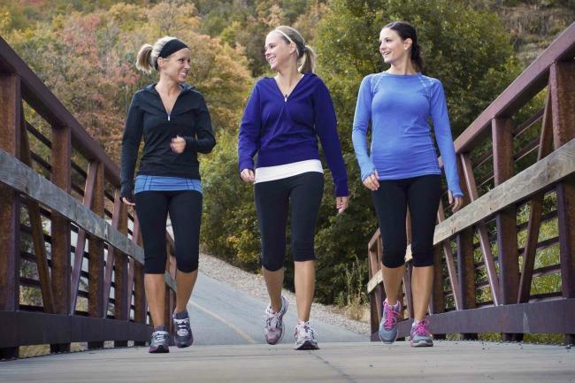 Qui peut nous conseiller un bon sport à pratiquer entre amies à Bordeaux pour se motiver ensemble ?