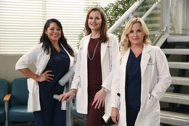 Qui connaît un très bon gynéco ? C'est pour le premier rendez-vous de ma fille de 17 ans et elle est assez stressée, il faudrait quelqu'un qui l'accompagne dans le choix de sa contraception. Je pense qu'elle préfèrerait une femme ! Merci...