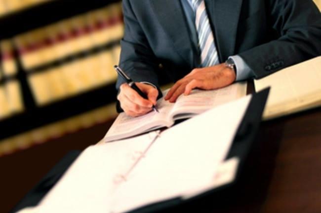 Qui connaît un notaire très compétent et efficace pour gérer une succession compliquée ?