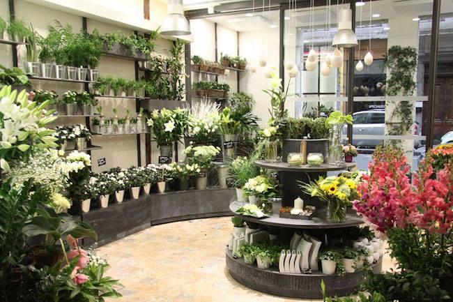 Qui connaît un bon fleuriste qui fait de beaux bouquets et surtout qui livre ?