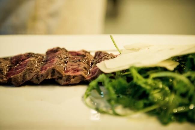 Quel est le meilleur resto à Dijon pour manger de la bonne pièce de viande bien TENDRE ? J'en rêve depuis plusieurs jours...