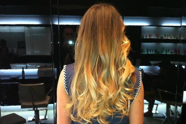 Qui connaît un coiffeur sur Grenoble spécialisé ou très doué dans le tie and dye ? Merci, bonne journée.