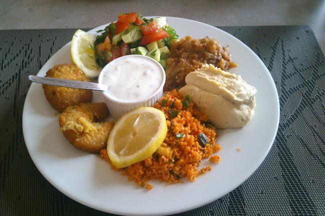 Qui connaît un VRAI resto turc sur Grenoble ou environs ? Autre qu'un kebab ;)