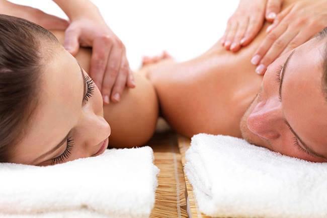 Qui connaît un endroit genre institut ou spa, où l'on peut se faire masser en couple ? Nous aimerions nous offrir ça car grand besoin de détente !