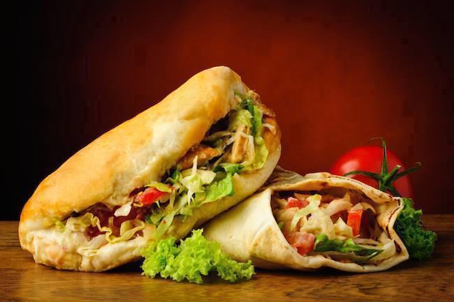Qui connaît un bon kebab à Grenoble ? Si possible avec de la viande préparée maison et du bon pain !
