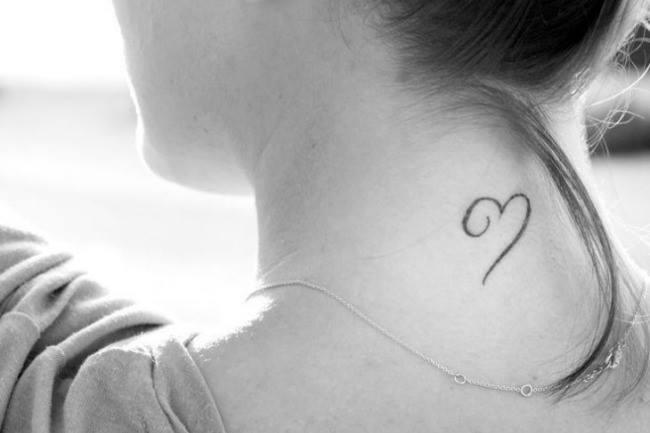 Qui connaît un tatoueur qui pourrait me conseiller et me faire des propositions en adéquation avec ma personnalité ? J'ai besoin d'être aiguillée !