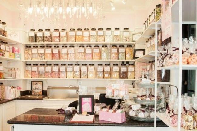 Qui connaît un magasin de bonbons avec un très large choix ?