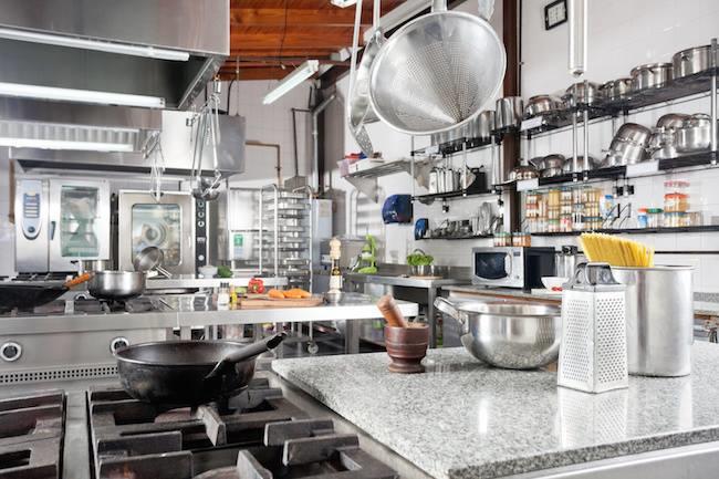 Qui connaît un bon fournisseur de matériel de restauration pour professionnels ? Cuisson, vitrines réfrigérées, ustensiles, etc.