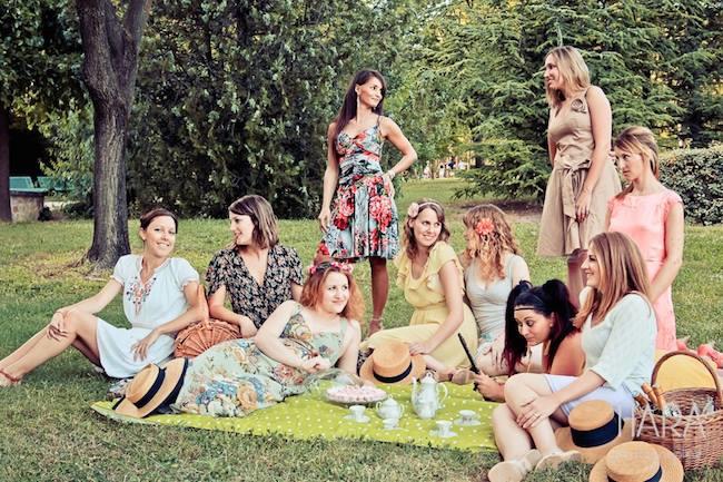 Qui connaît un chouette endroit à louer pour un enterrement de vie de jeune fille ? Gîte, hôtel... Ou si vous avez d'autres idées, je prends :-)