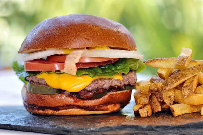 Qui connaît un bon livreur de burgers ?