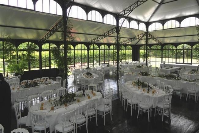 Pouvez-vous me citer les plus belles salles de mariage à Lille et dans les environs ? Je recherche un lieu exceptionnel, idéalement avec un magnifique espace à l'extérieur, avec du cachet et une âme...