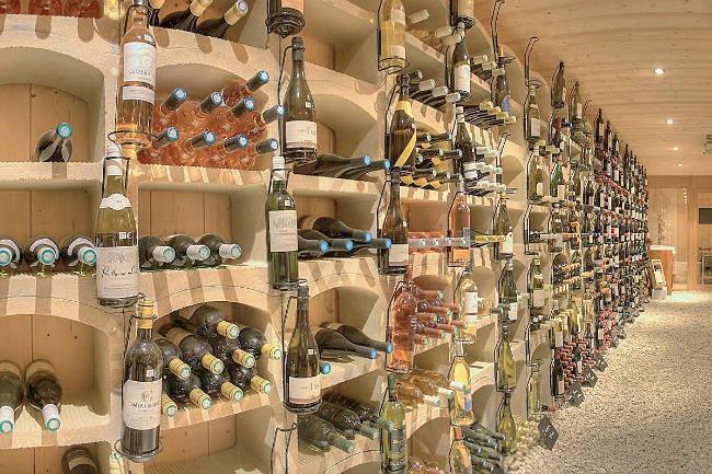 Quelle est la meilleure boutique à Lille pour acheter de bonnes bouteilles : vin, rhum ou même whisky ? Je précise que je n'y connais rien. Je veux juste ne pas prendre de risque et me laisser guider.