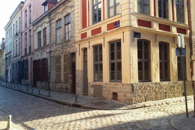 Qui connaît une agence immobilière disponible et à l'écoute ? Je vais bientôt être à la recherche d'un appartement à louer à Lille : j'ai été embauché ici !