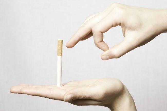 Un hypnotiseur à me conseiller tout spécialement à Lyon ? Je souhaite arrêter de fumer mais j'ai la hantise de tomber sur un charlatan. Si vous connaissez LA bonne personne, je suis preneuse...