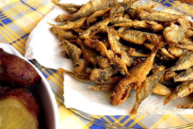 Qui connaît un bon restaurant où l'on mange de la petite friture ?