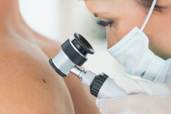 Qui connait un bon dermato dans le 11ème, 12ème ? Une personne de confiance... C'est pour surveiller un grain de beauté à mon fils et pour mes problèmes de peau. Merci !