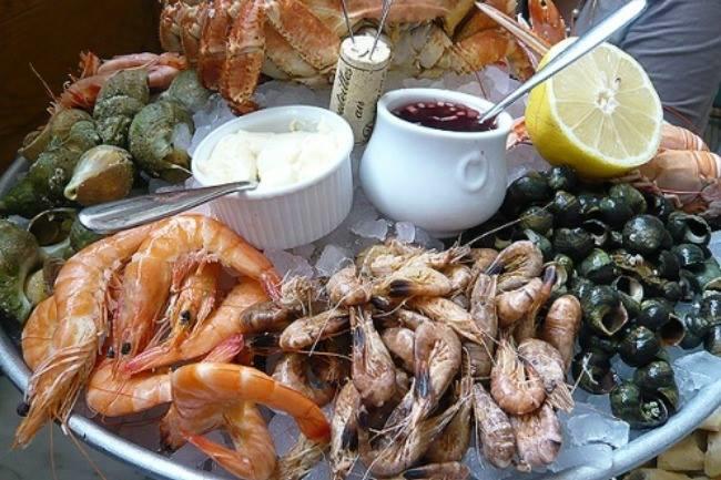 Qui connaît une poissonnerie de qualité où commander un plateau de fruits de mer pour le nouvel an ?