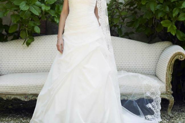 Qui connaît une excellente boutique à Marseille pour acheter MA robe de mariée ? Si vous avez des témoignages, je suis preneuse... !