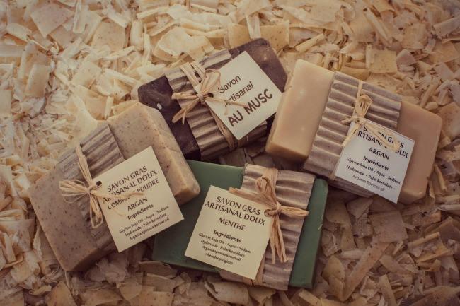 Qui connaît un bon magasin de savons ? Mais un vrai ! Plutôt produits naturels :-) !