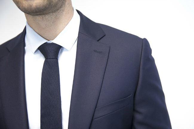 Qui connaît un endroit où acheter un beau costume ? J'ai besoin de conseil par contre, parce que je suis loin d'être un roi du shopping...