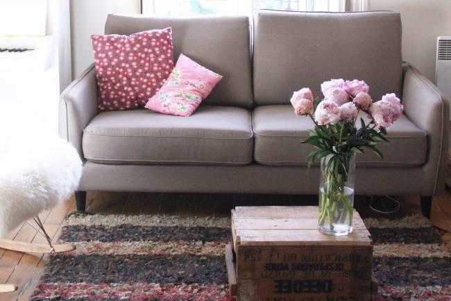 Qui connait un bon magasin &#xE0; Nantes qui vend des canap&#xE9;s &#xE0; budget raisonnable ? A part Conforama...