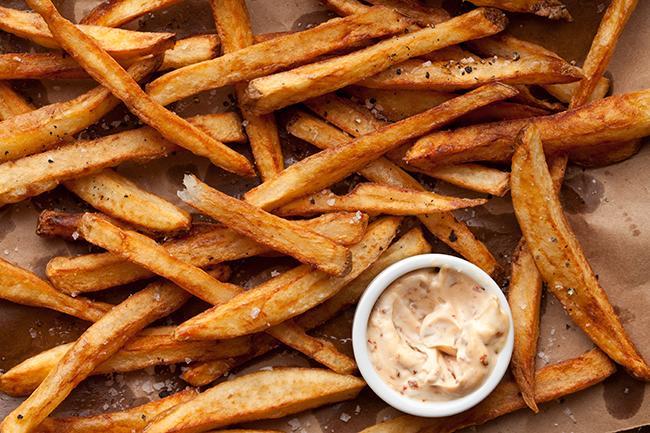 Qui connaît un endroit, ou restaurant, où ils font de bonnes et vraies frites maison ?