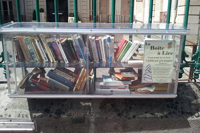 Qui connaît un bon endroit où donner, partager, échanger ses livres sur le principe des "boites à lire" en libre accès ?