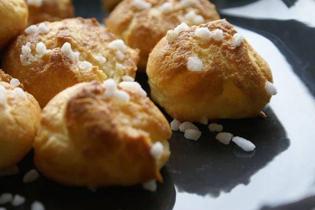 Qui connaît un endroit où l'on peut acheter des grosses chouquettes garnies comme sur la photo ?