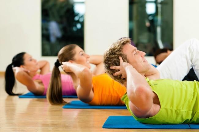 Un coach sportif à me conseiller ? J'ai essayé de m'inscrire à une salle de sport mais j'ai des soucis de motivation du coup je n'y ai pas été suffisamment souvent pour atteindre mes objectifs et j'ai toujours 15 kilos à perdre...
