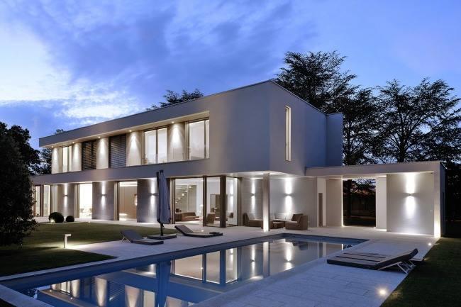 Qui connaît un très bon architecte avec un DON pour réaliser le projet de notre habitation contemporaine ? Nos amis ont déjà eu des mauvaises experiences... Si vous avez des témoignages, n'hésitez pas !