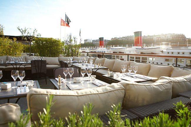 Qui connaît une péniche sympa pour manger ?