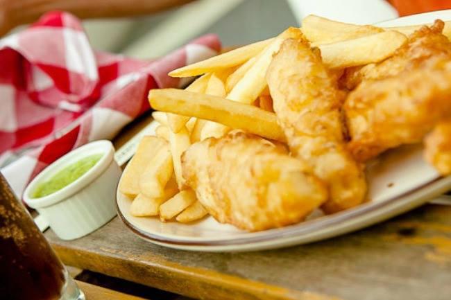 Quel est l'endroit idéal pour manger un excellent fish & chips, croustillant à souhait ?