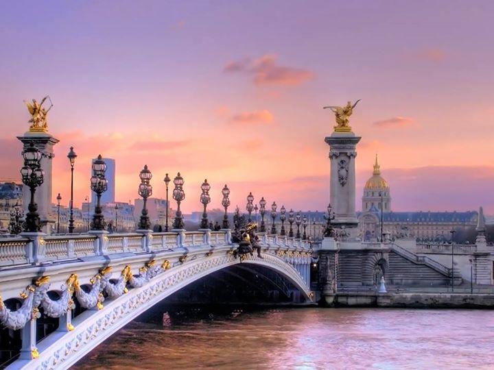 "Être parisien, ce n’est pas être né à Paris, c’est y renaître."