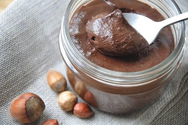 Qui connaît un magasin bio à Reims avec du choix, comme de la pâte à tartiner au chocolat noir, sans huile de palme ? J'ai essayé et complètement adopté !