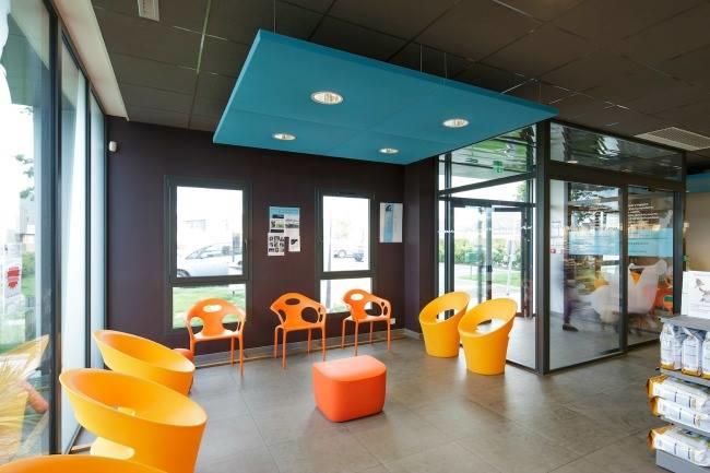 Qui connaît une EXCELLENTE clinique vétérinaire dans les environs de Reims ? Nous sommes à la recherche d'un lieu bien équipé avec tout ce qu'il faut en cas d'opération. Merci pour votre aide !