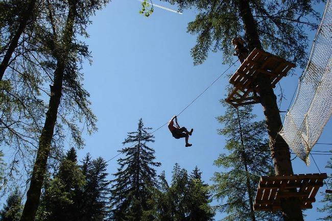 Qui connaît un bon centre d'accrobranche à proximité de Rennes ?