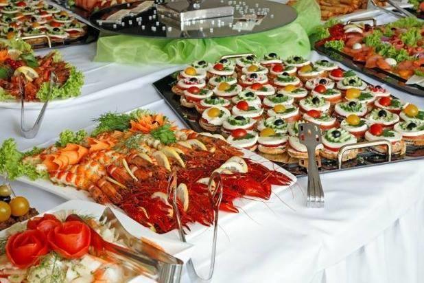 Qui connaît un bon professionnel qui pourrait m'organiser un buffet froid ou dans l'idéal un brunch pour l'anniversaire de mon mariage avec mon épouse, qui est pour le mois d'octobre ?