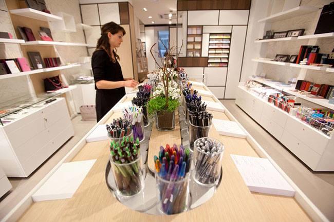 Qui connait une bonne papeterie à Rennes avec un très grand choix pour qu'on puisse faire de jolis faire-part qui changent un peu ? Merci !