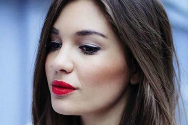 Qui connaît un coiffeur visagiste à Rennes ou pas trop loin, particulièrement AGREABLE et à l'écoute de ses clients ? Bref, un salon où l'on se sent bien !