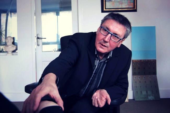 Qui peut me conseiller un bon hypnotiseur à Rennes, capable de faire remonter un traumatisme oublié ? Je cherche une personne réellement compétente et qui a déjà fait ses preuves.