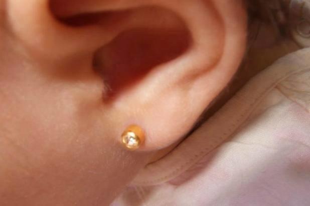 Je cherche un endroit où je pourrais faire percer les oreilles de mon enfant. Un endroit où il serait mis en confiance et où ce serait fait dans d'excellentes conditions d'hygiène ! Des adresses ?