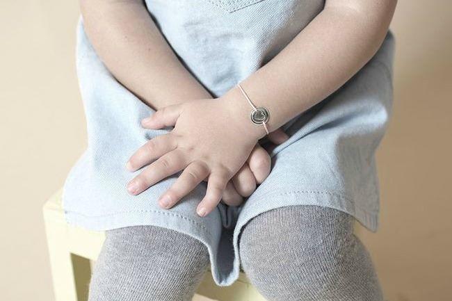 Qui connait un bon créateur de bijou qui pourrait proposer des bijoux coordonnés pour mère et enfant ? Merci !