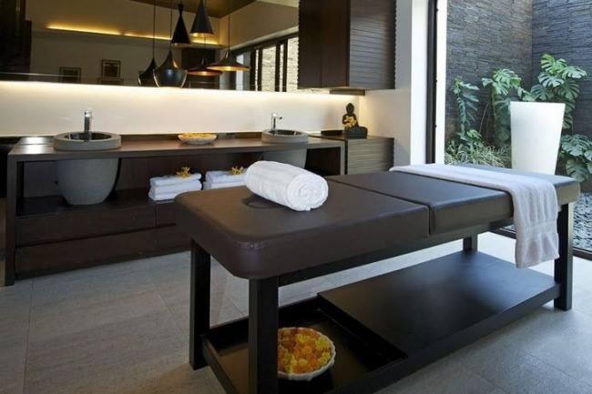 Qui peut me recommander un salon de massage haut de gamme pour un moment de détente inoubliable en couple ?