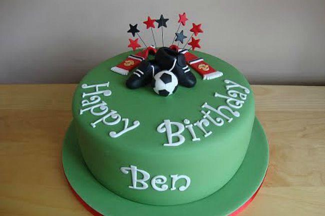 Qui connaît un endroit ou une personne qui fait des gâteaux d'anniversaire de type pâte à sucre ou pâte d'amande ?