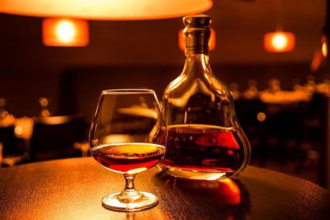 Qui connait un bon caviste où je pourrais trouver un TRÈS bon cognac ? Merci