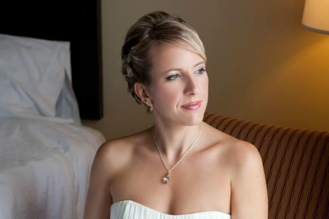 Qui connaît une bonne maquilleuse pour mon mariage cette année ? Je cherche une personne à l'écoute, pour un joli maquillage discret et naturel...