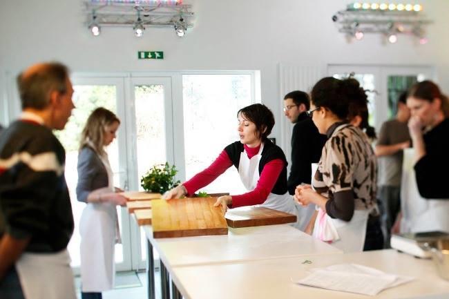 Qui connaît un bon cours de cuisine ou de pâtisserie sur Toulouse ? C'est pour faire un cadeau de Noël original à un gourmand !